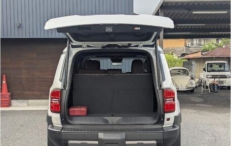 Toyota Land Cruiser Prado, 2023 год, 6 000 999 рублей, 10 фотография