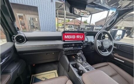 Toyota Land Cruiser Prado, 2023 год, 6 000 999 рублей, 14 фотография