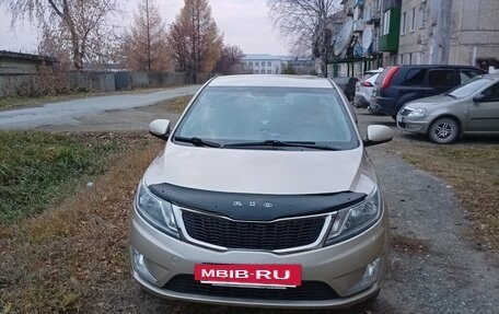 KIA Rio III рестайлинг, 2013 год, 880 000 рублей, 4 фотография