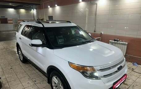 Ford Explorer VI, 2015 год, 2 150 000 рублей, 2 фотография