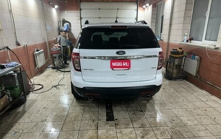 Ford Explorer VI, 2015 год, 2 150 000 рублей, 8 фотография