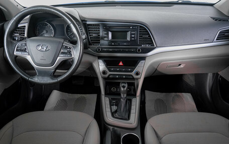 Hyundai Elantra VI рестайлинг, 2018 год, 1 399 000 рублей, 14 фотография