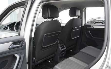 Volkswagen Tiguan II, 2019 год, 2 449 000 рублей, 11 фотография