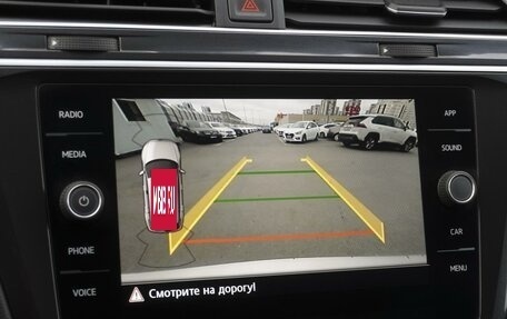 Volkswagen Tiguan II, 2019 год, 2 449 000 рублей, 13 фотография