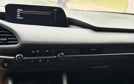 Mazda 3, 2021 год, 1 650 000 рублей, 8 фотография