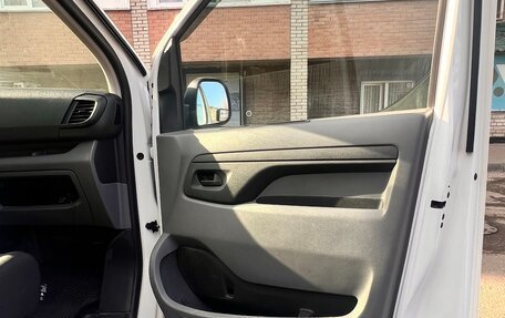 Peugeot Expert, 2021 год, 2 390 000 рублей, 20 фотография