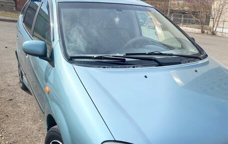 Nissan Tino, 2001 год, 230 000 рублей, 2 фотография