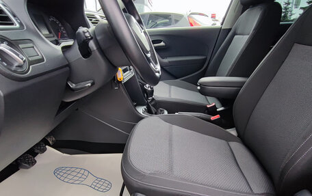 Volkswagen Polo VI (EU Market), 2018 год, 1 120 000 рублей, 7 фотография