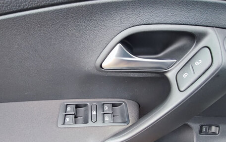 Volkswagen Polo VI (EU Market), 2018 год, 1 120 000 рублей, 14 фотография