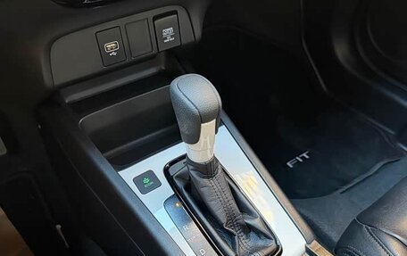 Honda Fit, 2021 год, 1 500 000 рублей, 13 фотография