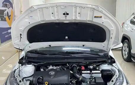 Toyota Yaris XP150 рестайлинг, 2022 год, 1 560 000 рублей, 19 фотография