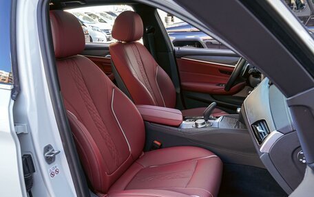 BMW 5 серия, 2023 год, 5 650 000 рублей, 8 фотография