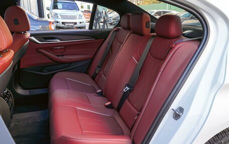 BMW 5 серия, 2023 год, 5 650 000 рублей, 9 фотография