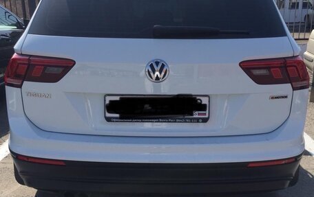 Volkswagen Tiguan II, 2019 год, 3 000 000 рублей, 3 фотография