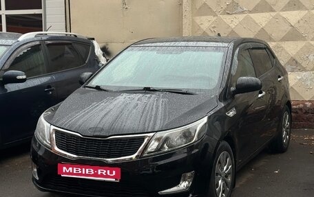 KIA Rio III рестайлинг, 2013 год, 560 000 рублей, 2 фотография