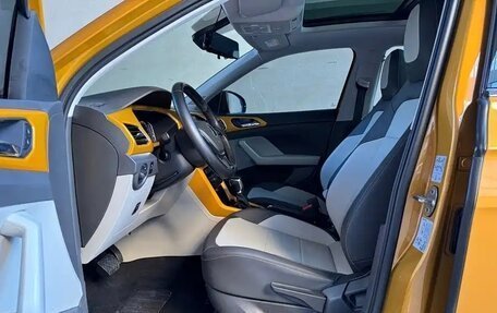 Volkswagen T-Cross I, 2022 год, 1 692 000 рублей, 8 фотография