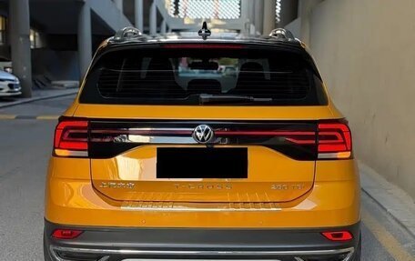 Volkswagen T-Cross I, 2022 год, 1 692 000 рублей, 6 фотография
