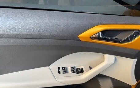 Volkswagen T-Cross I, 2022 год, 1 692 000 рублей, 13 фотография