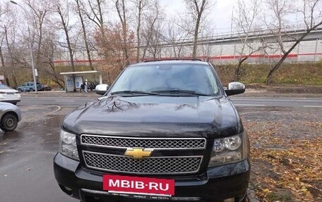 Chevrolet Tahoe III, 2012 год, 165 000 рублей, 2 фотография