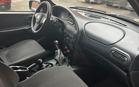 Chevrolet Niva I рестайлинг, 2010 год, 385 000 рублей, 6 фотография