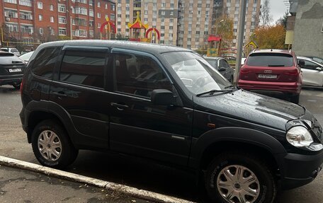Chevrolet Niva I рестайлинг, 2010 год, 385 000 рублей, 3 фотография