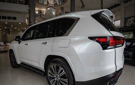 Lexus LX, 2024 год, 23 990 000 рублей, 4 фотография