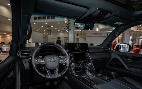 Lexus LX, 2024 год, 23 990 000 рублей, 11 фотография