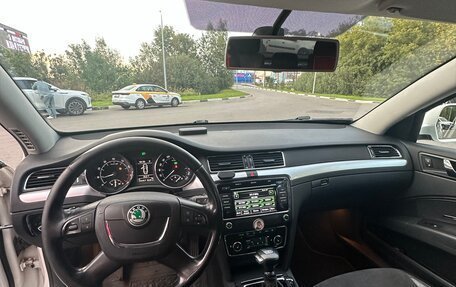 Skoda Superb III рестайлинг, 2011 год, 895 000 рублей, 13 фотография