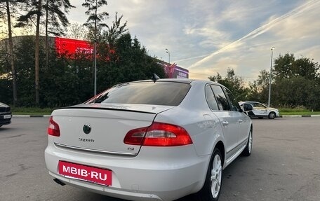 Skoda Superb III рестайлинг, 2011 год, 895 000 рублей, 2 фотография