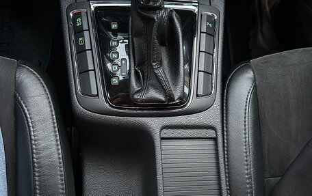 Skoda Superb III рестайлинг, 2011 год, 895 000 рублей, 16 фотография