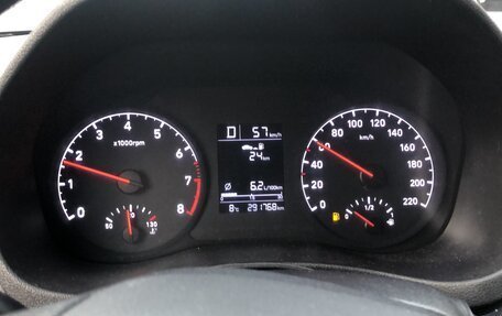 Hyundai Solaris II рестайлинг, 2018 год, 700 000 рублей, 5 фотография