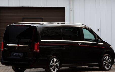 Mercedes-Benz V-Класс, 2016 год, 4 050 000 рублей, 2 фотография