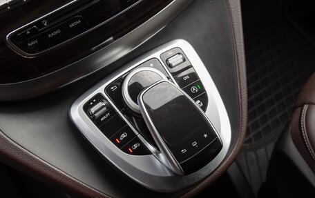 Mercedes-Benz V-Класс, 2016 год, 4 050 000 рублей, 17 фотография