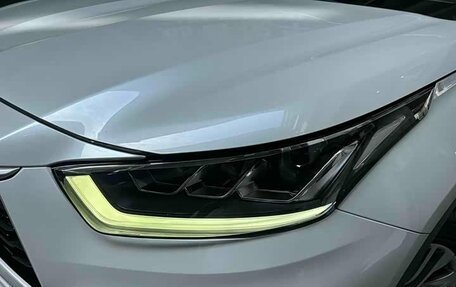 Toyota Highlander, 2022 год, 4 100 000 рублей, 13 фотография