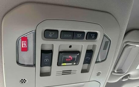 Toyota Highlander, 2022 год, 4 100 000 рублей, 8 фотография