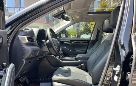 Toyota Highlander, 2022 год, 3 850 000 рублей, 7 фотография