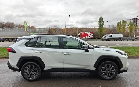 Toyota RAV4, 2025 год, 4 050 000 рублей, 4 фотография