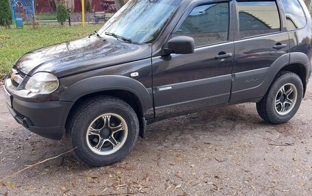 Chevrolet Niva I рестайлинг, 2018 год, 820 000 рублей, 16 фотография