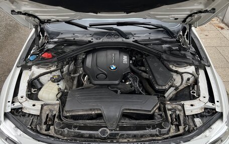 BMW 3 серия, 2017 год, 2 400 000 рублей, 30 фотография