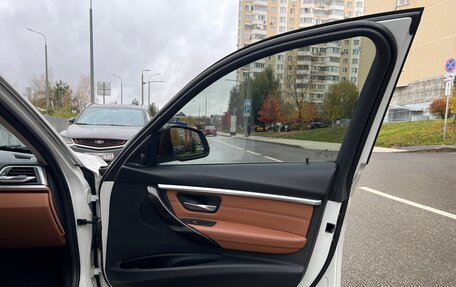 BMW 3 серия, 2017 год, 2 400 000 рублей, 37 фотография