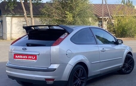 Ford Focus II рестайлинг, 2006 год, 410 000 рублей, 3 фотография