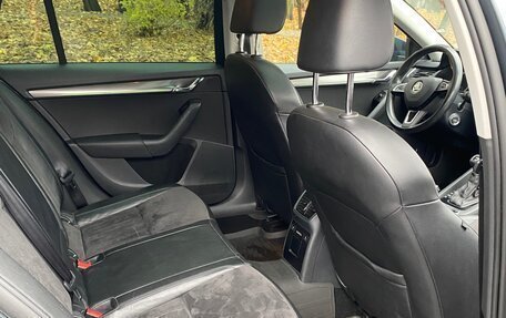 Skoda Octavia, 2017 год, 1 765 000 рублей, 10 фотография