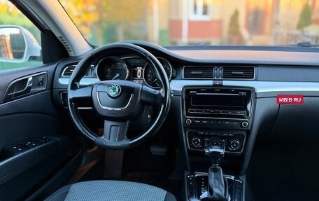 Skoda Superb III рестайлинг, 2011 год, 780 000 рублей, 19 фотография