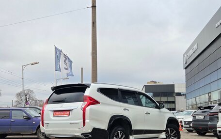 Mitsubishi Pajero Sport III рестайлинг, 2018 год, 2 399 000 рублей, 6 фотография