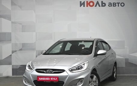 Hyundai Solaris II рестайлинг, 2013 год, 830 000 рублей, 1 фотография