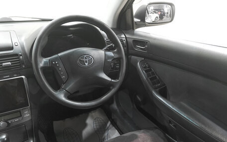 Toyota Avensis III рестайлинг, 2004 год, 749 000 рублей, 11 фотография