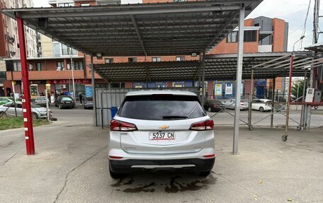 Chevrolet Equinox III, 2021 год, 1 860 000 рублей, 4 фотография