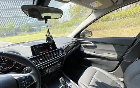 BMW 1 серия, 2021 год, 1 860 000 рублей, 10 фотография