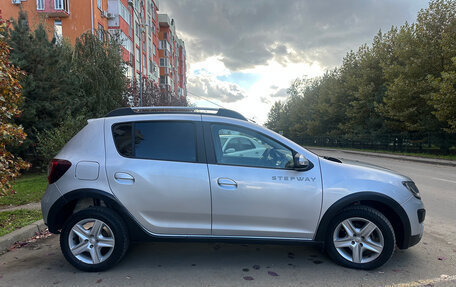 Renault Sandero II рестайлинг, 2015 год, 829 000 рублей, 3 фотография