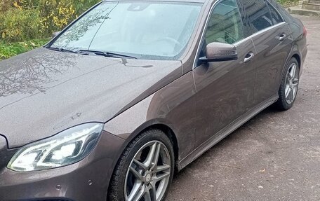 Mercedes-Benz E-Класс, 2013 год, 2 350 000 рублей, 3 фотография